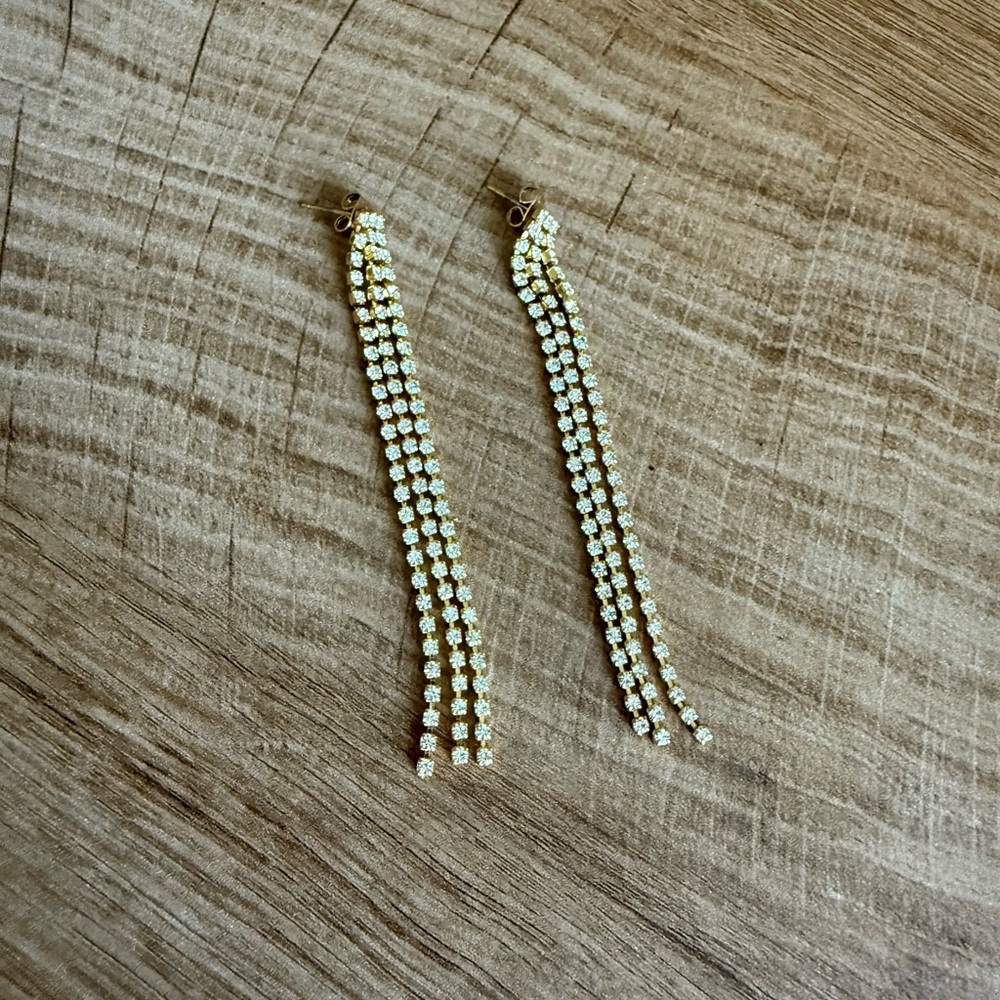 Elegant Gold Dangle Earrings